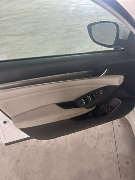 Used 2018 Honda Accord LX image 9
