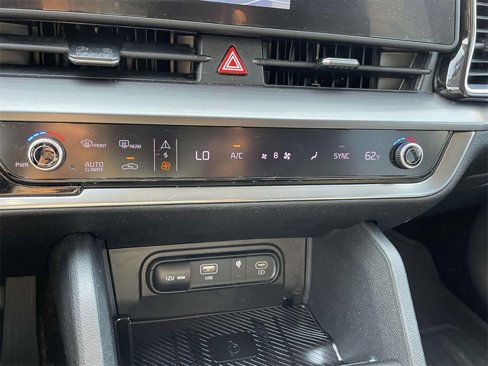 Used 2023 Kia Sportage EX image 20