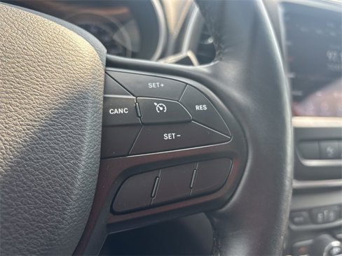 Used 2020 Jeep Cherokee Trailhawk w/ Cold Weather Group image 14