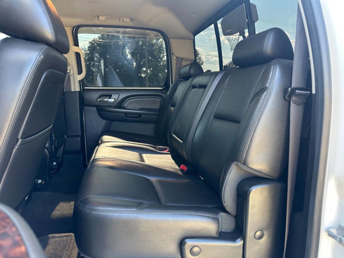 Used 2013 GMC Sierra 3500 Denali image 17