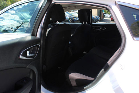 Used 2015 Chrysler 200 Limited image 25