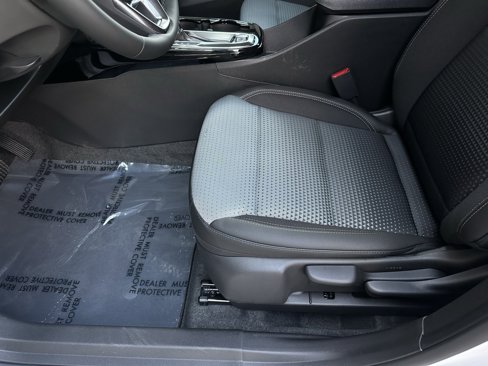 New 2025 Chevrolet Trax LT w/ Driver Confidence Package image 12
