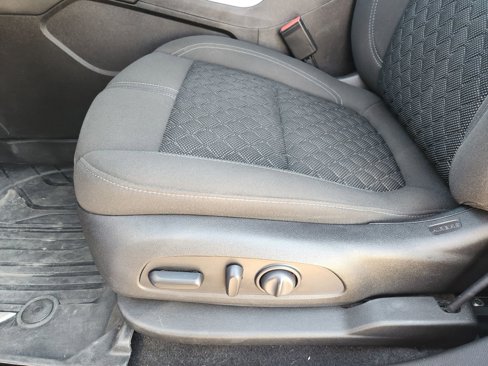 Used 2019 Chevrolet Blazer LT image 28