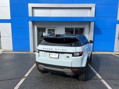 Used 2017 Land Rover Range Rover Evoque SE Premium image 6