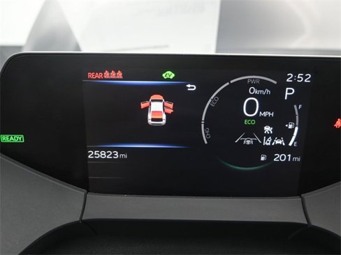 Used 2023 Toyota Prius LE image 7