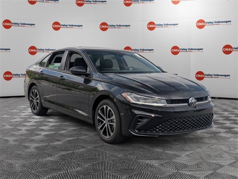 New 2025 Volkswagen Jetta Sport image 3
