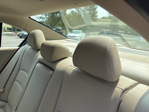 Used 2017 Honda Accord EX-L image 24