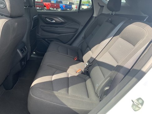 Used 2023 GMC Terrain SLE w/ Driver Convenience Package image 22