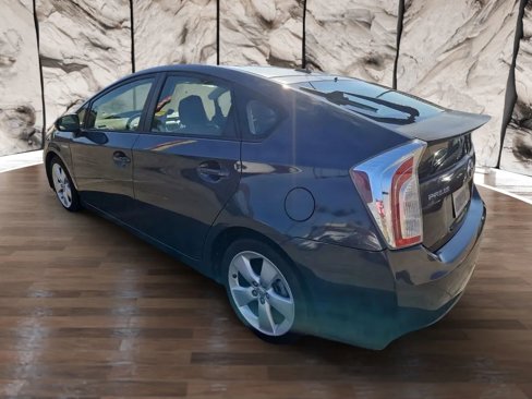 Used 2012 Toyota Prius Five image 4