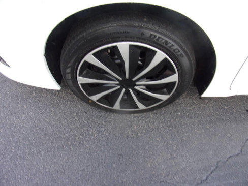 Used 2017 Toyota Corolla LE image 10