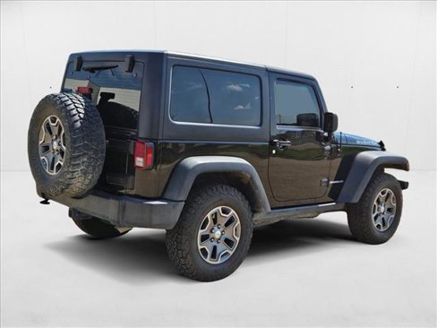 Used 2017 Jeep Wrangler Rubicon w/ Power Convenience Group image 5