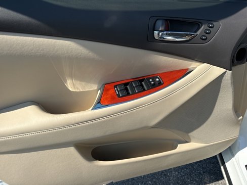 Used 2012 Lexus ES 350 image 11