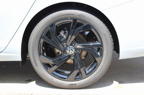New 2025 Volkswagen Jetta SE image 22