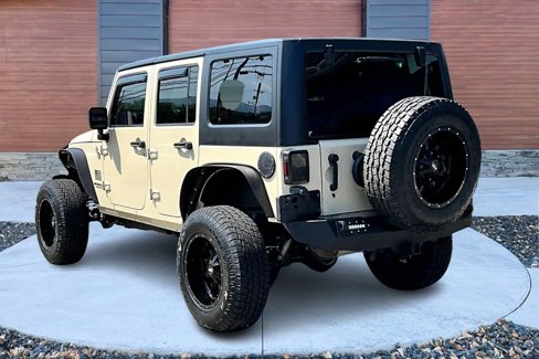 Used 2011 Jeep Wrangler Unlimited Sport image 2