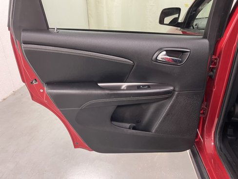 Used 2019 Dodge Journey Crossroad image 18