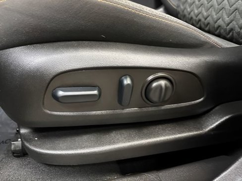 Used 2022 Chevrolet Equinox LT image 25