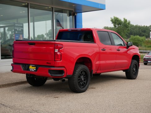 Used 2019 Chevrolet Silverado 1500 Custom w/ Trailering Package image 3