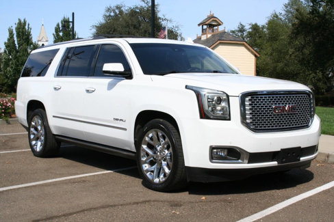 Used 2017 GMC Yukon XL Denali w/ Open Road Package image 2