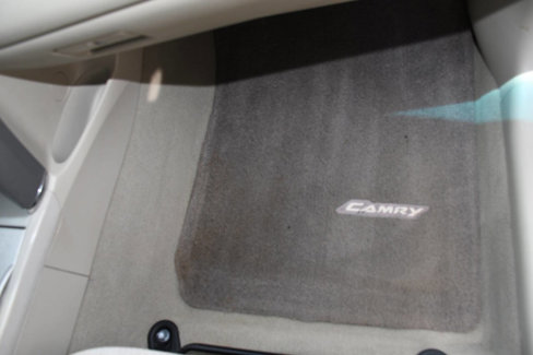 Used 2011 Toyota Camry LE image 24
