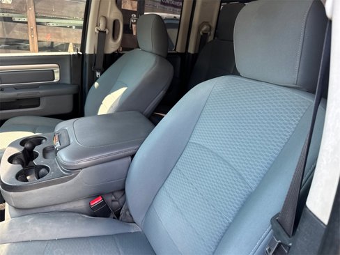 Used 2017 RAM 1500 Classic SLT image 6