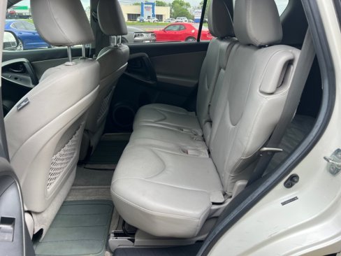 Used 2012 Toyota RAV4 Limited image 29