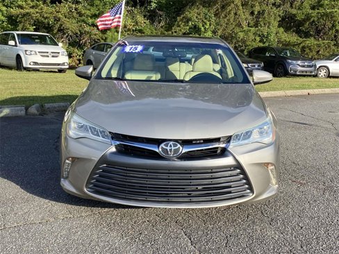 Used 2015 Toyota Camry image 7