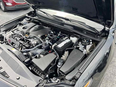 Used 2022 Toyota Camry SE image 40