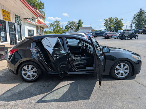 Used 2014 MAZDA MAZDA3 i Sport image 14