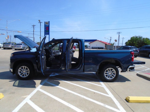 Used 2019 Chevrolet Silverado 1500 LT w/ Texas Edition image 25