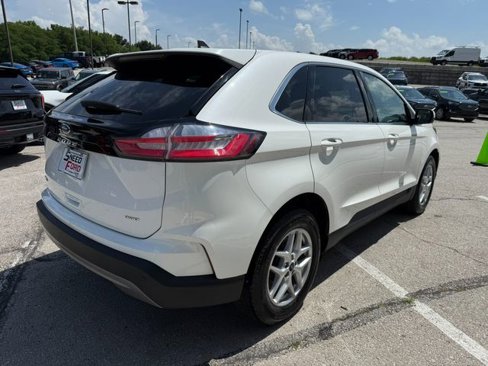 Used 2022 Ford Edge SEL w/ Convenience Package image 7