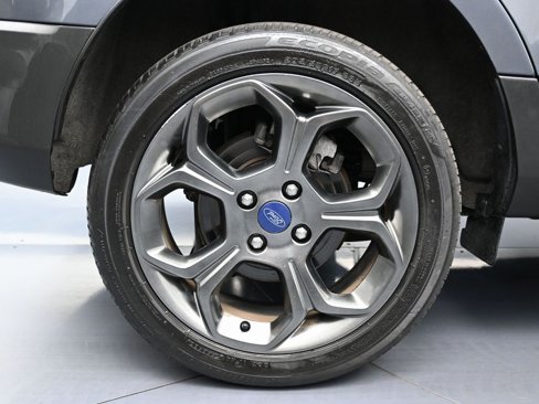 Used 2018 Ford EcoSport SES image 12