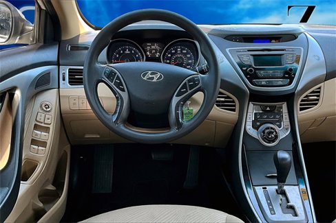 Used 2013 Hyundai Elantra GLS w/ Preferred Pkg image 5