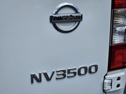 Used 2018 Nissan NV 3500 S image 8