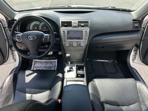 Used 2011 Toyota Camry SE image 28
