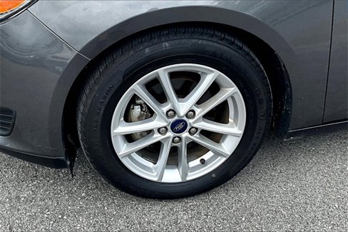 Used 2018 Ford Focus SE image 8