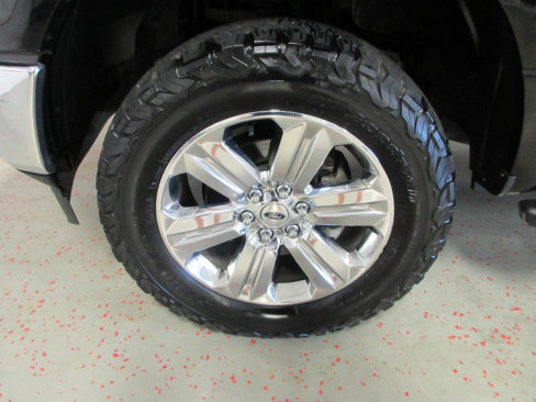 Used 2018 Ford F150 XLT w/ Equipment Group 302A Luxury image 15