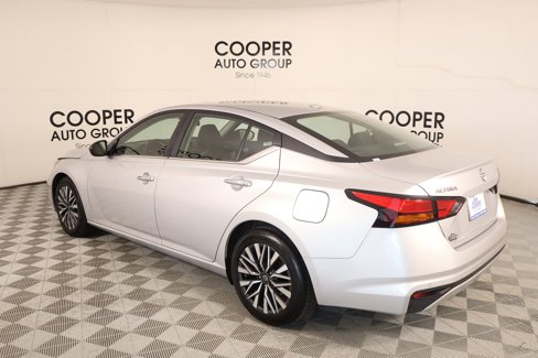 Used 2024 Nissan Altima 2.5 SV image 21