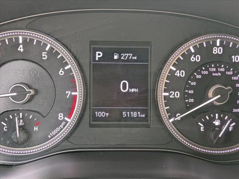 Used 2020 Hyundai Santa Fe SE image 11
