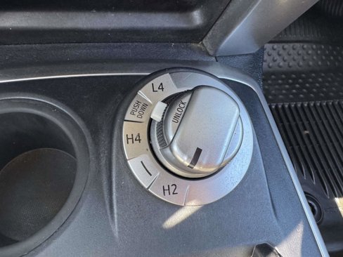 Used 2018 Toyota 4Runner 4WD image 26