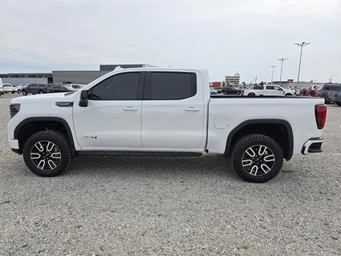 Used 2024 GMC Sierra 1500 AT4 w/ Technology Package image 5