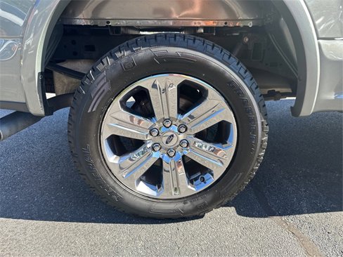 Used 2019 Ford F150 Lariat w/ Equipment Group 502A Luxury image 13