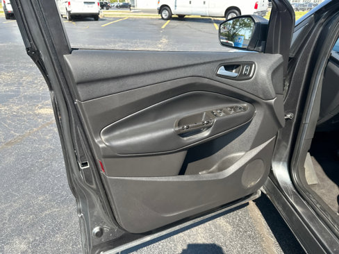Used 2019 Ford Escape SEL image 29