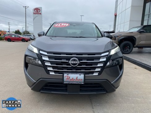 Used 2024 Nissan Rogue SV image 22