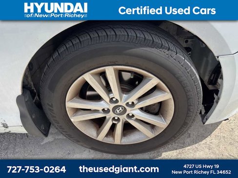 Used 2017 Hyundai Sonata SE image 5