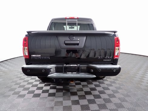 Used 2020 Nissan Frontier SV w/ Midnight Edition Floor Mats image 11