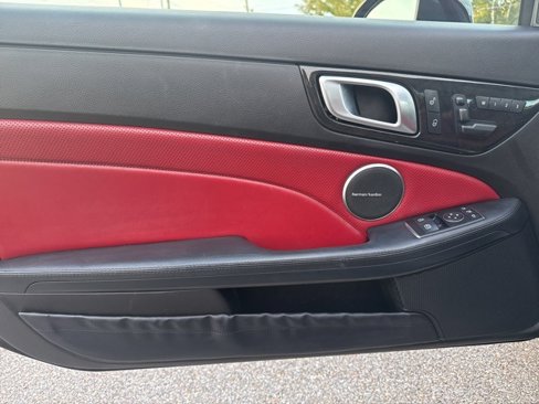 Used 2015 Mercedes-Benz SLK 250 image 10
