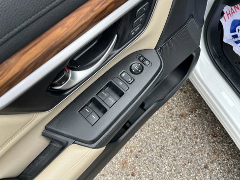Used 2020 Honda CR-V Touring image 12