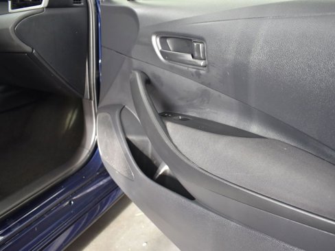 Used 2023 Toyota Corolla LE image 23
