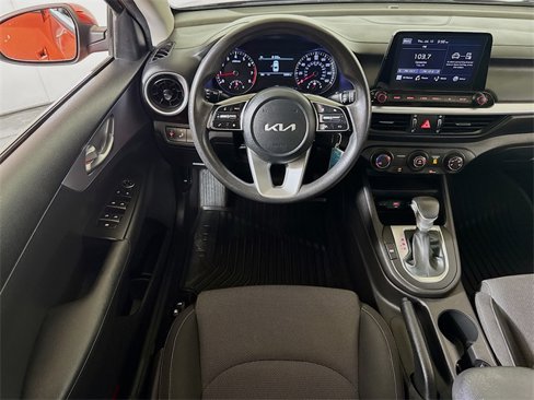 Used 2022 Kia Forte LXS w/ LXS Technology Package image 18