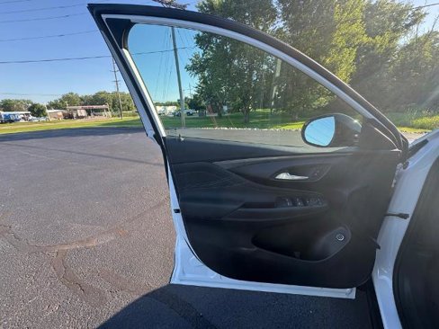 New 2025 Buick Envista Sport Touring w/ Convenience I Package image 12